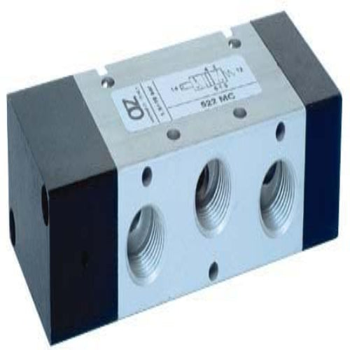 AZ PNEUMATICA Air Pilot Valves 01.027.4 (522 MC) : AZ Pneumatica 5/2 1/4" pneumatic pilot, Spring return