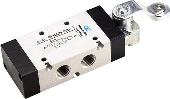 AZ PNEUMATICA Micro and Mechanical Valves 01.197.4/G46 (522 MYR46) : AZ Pneumatica mechanically actuated valve  5/2 1/4" roller lever on side, Spring return